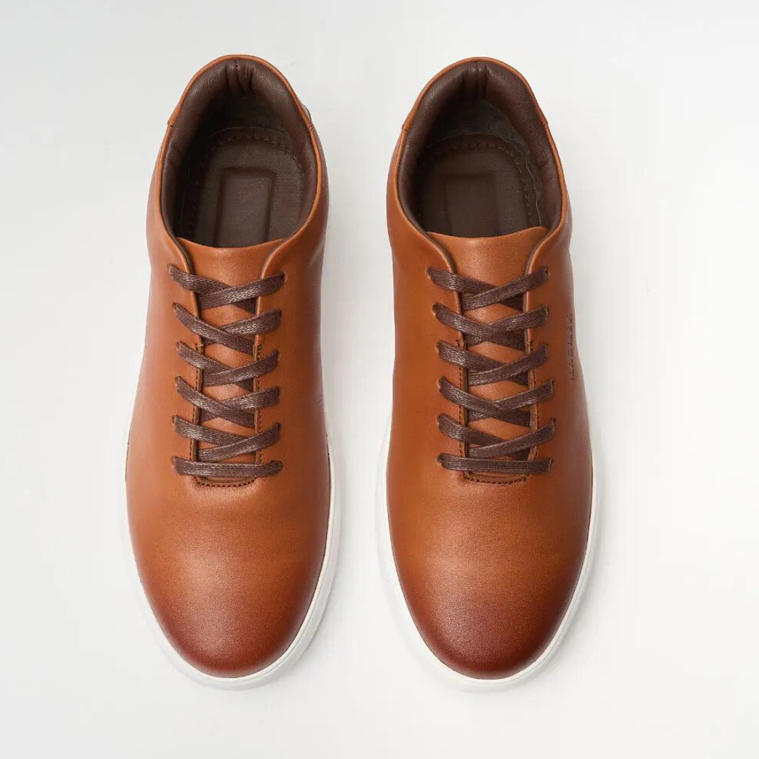 Sapatos de couro casuais para homem com sola confortável®
