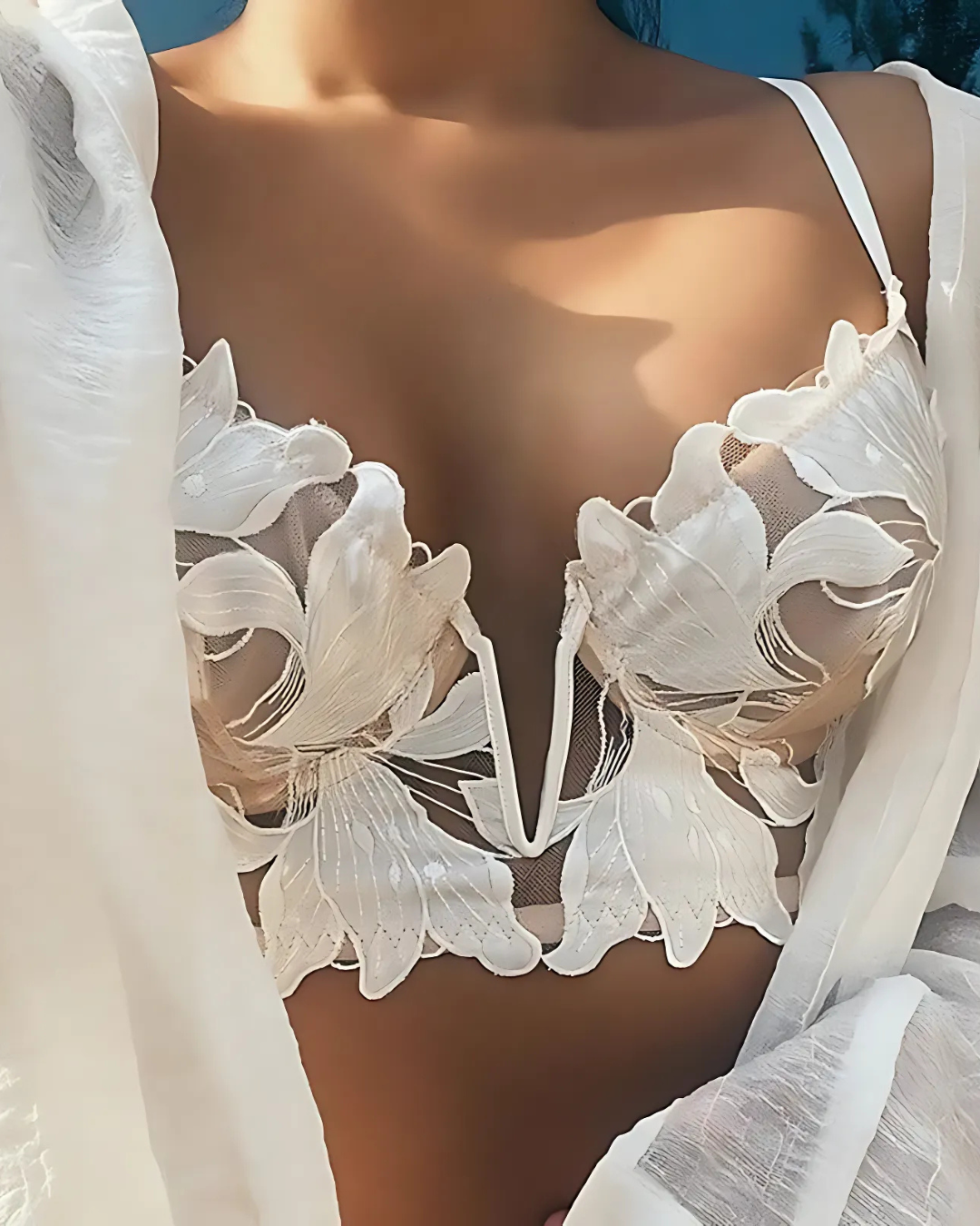 Conjunto de Lingerie em Renda Floral com Sutiã de Copa Estruturada e Tanga a Combinar®