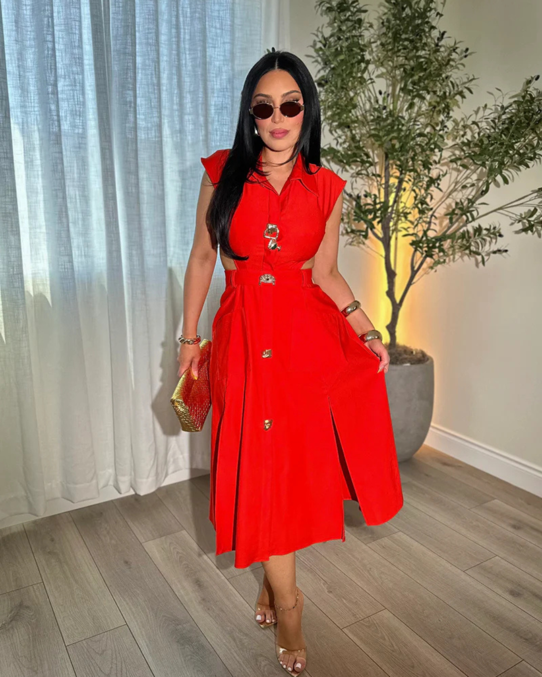 Vestido elegante sem mangas com botões decorativos®