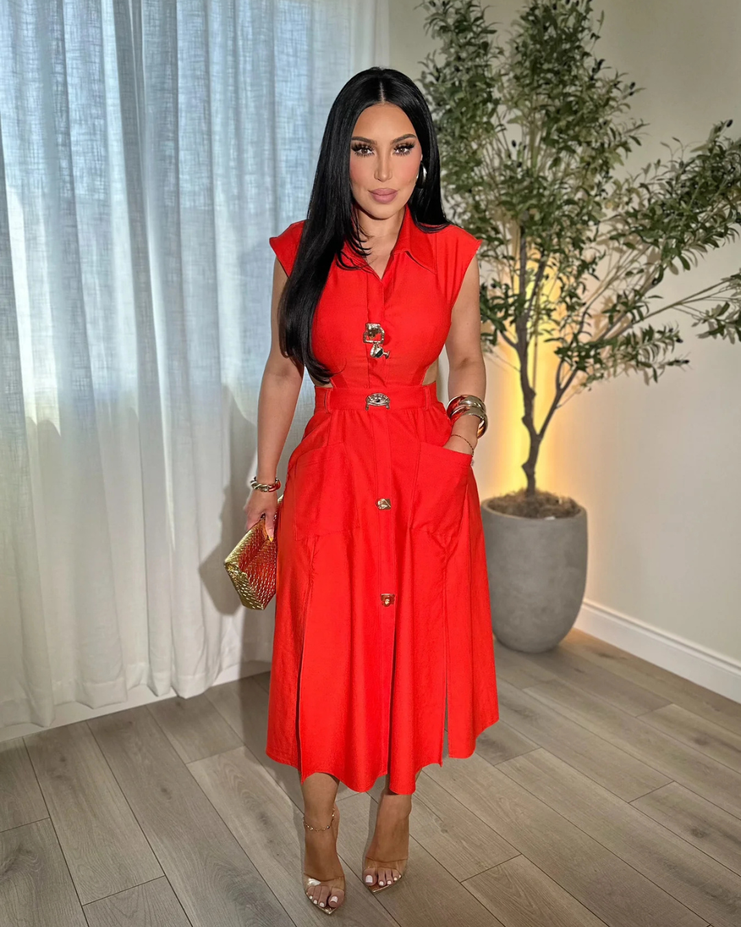 Vestido elegante sem mangas com botões decorativos®