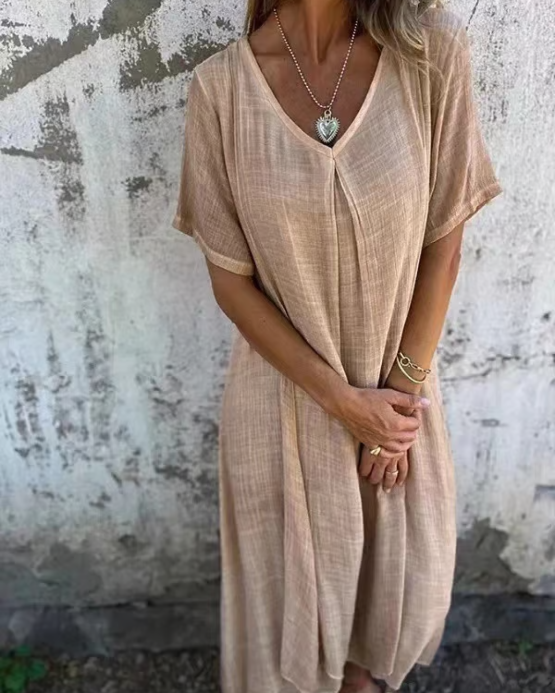 Vestido midi com decote em V em algodão e linho®