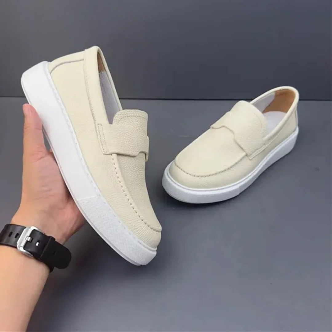 Mocassins casuais ergonómicos em pele para homem®