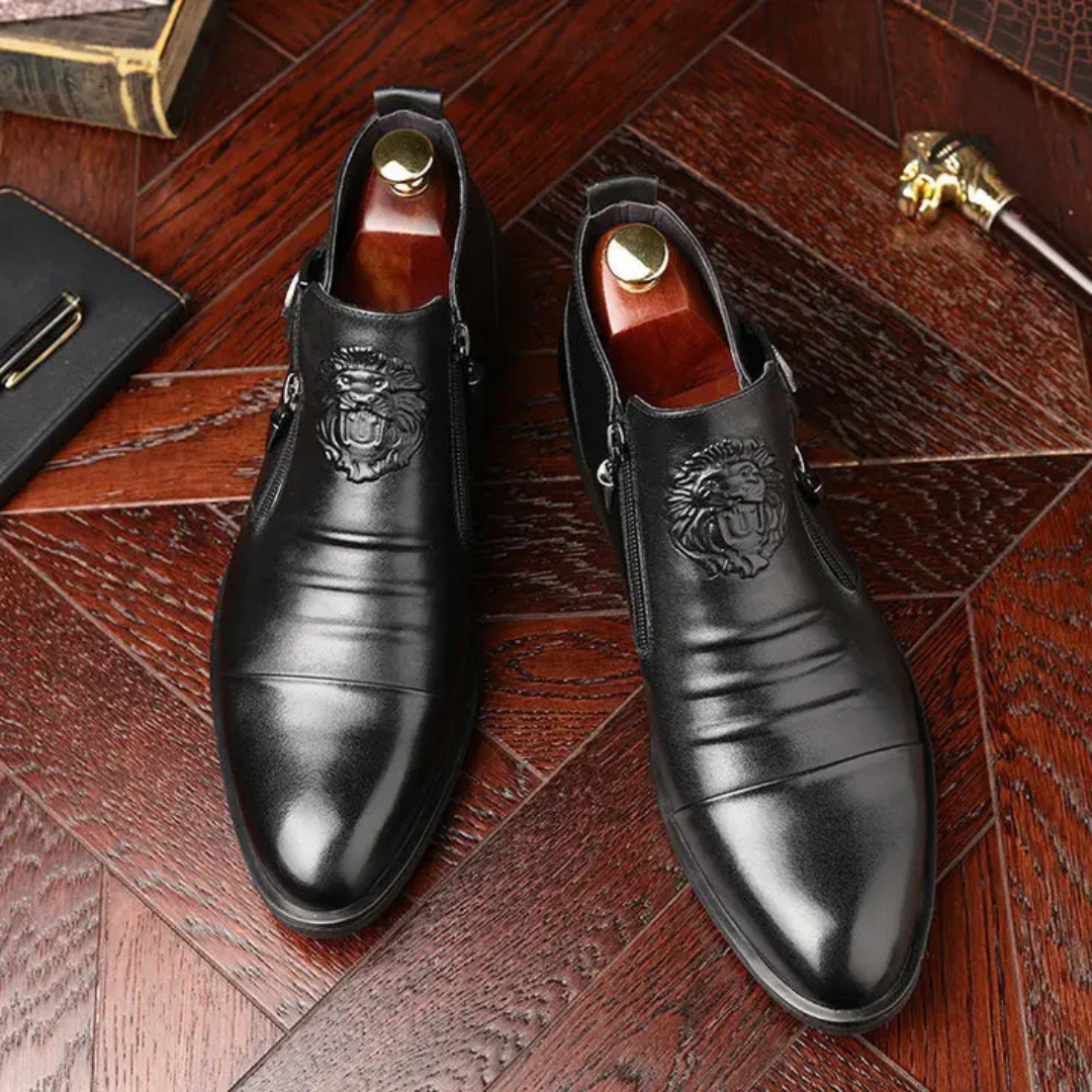 Botins em Pele Preta com Fecho de Correr Lateral para um Visual Arrojado e Sofisticado®