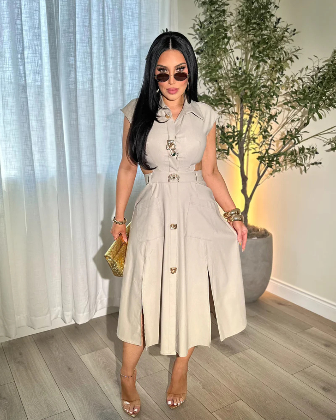 Vestido elegante sem mangas com botões decorativos®