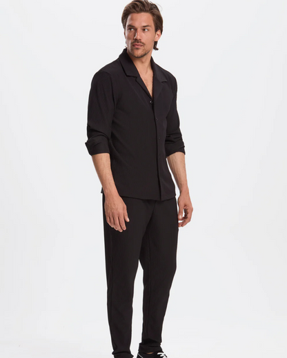 Conjunto de Camisa e Calças Justas em Tecido Plissado para Homem®
