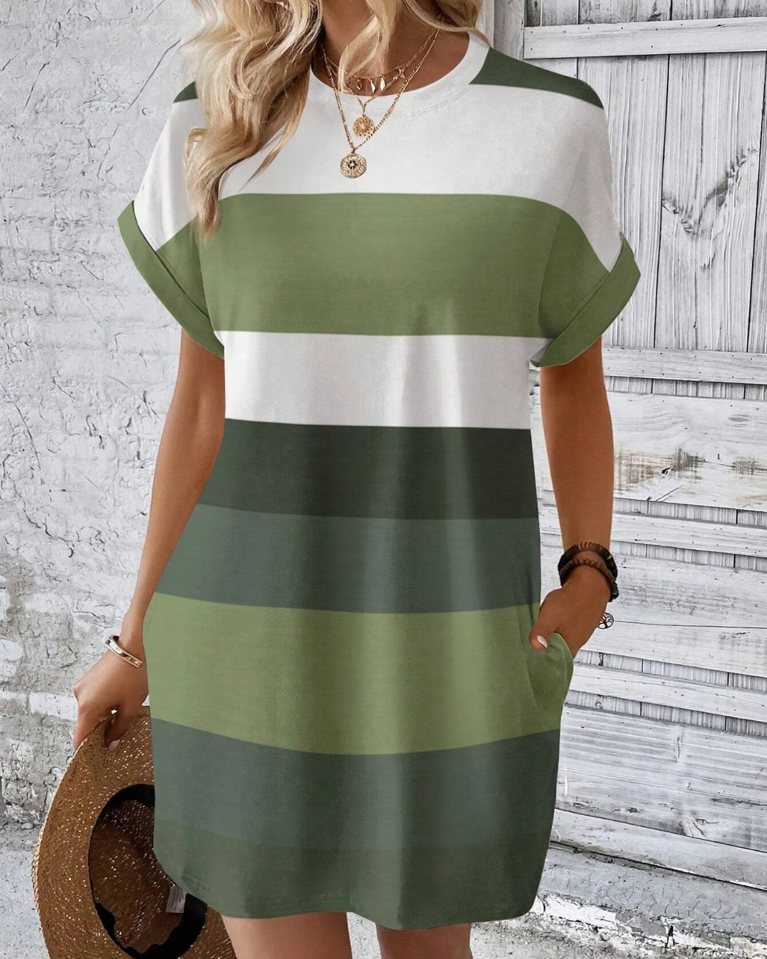Vestido casual de gola redonda com padrão de riscas coloridas®