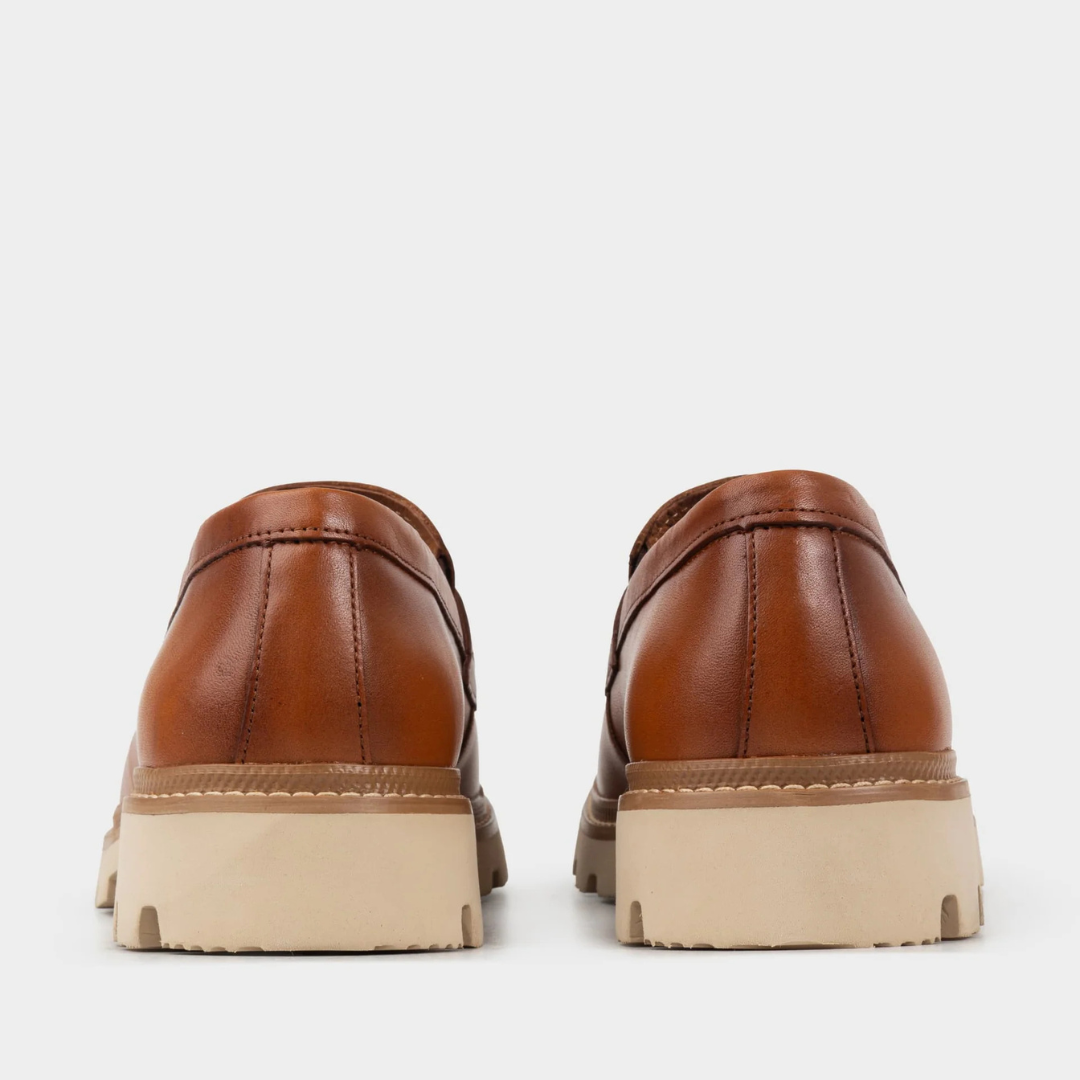 Sapatos de couro com solas ergonómicas®