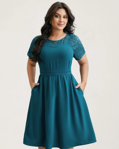 Vestido midi com bolsos e mangas curtas com fendas de renda®