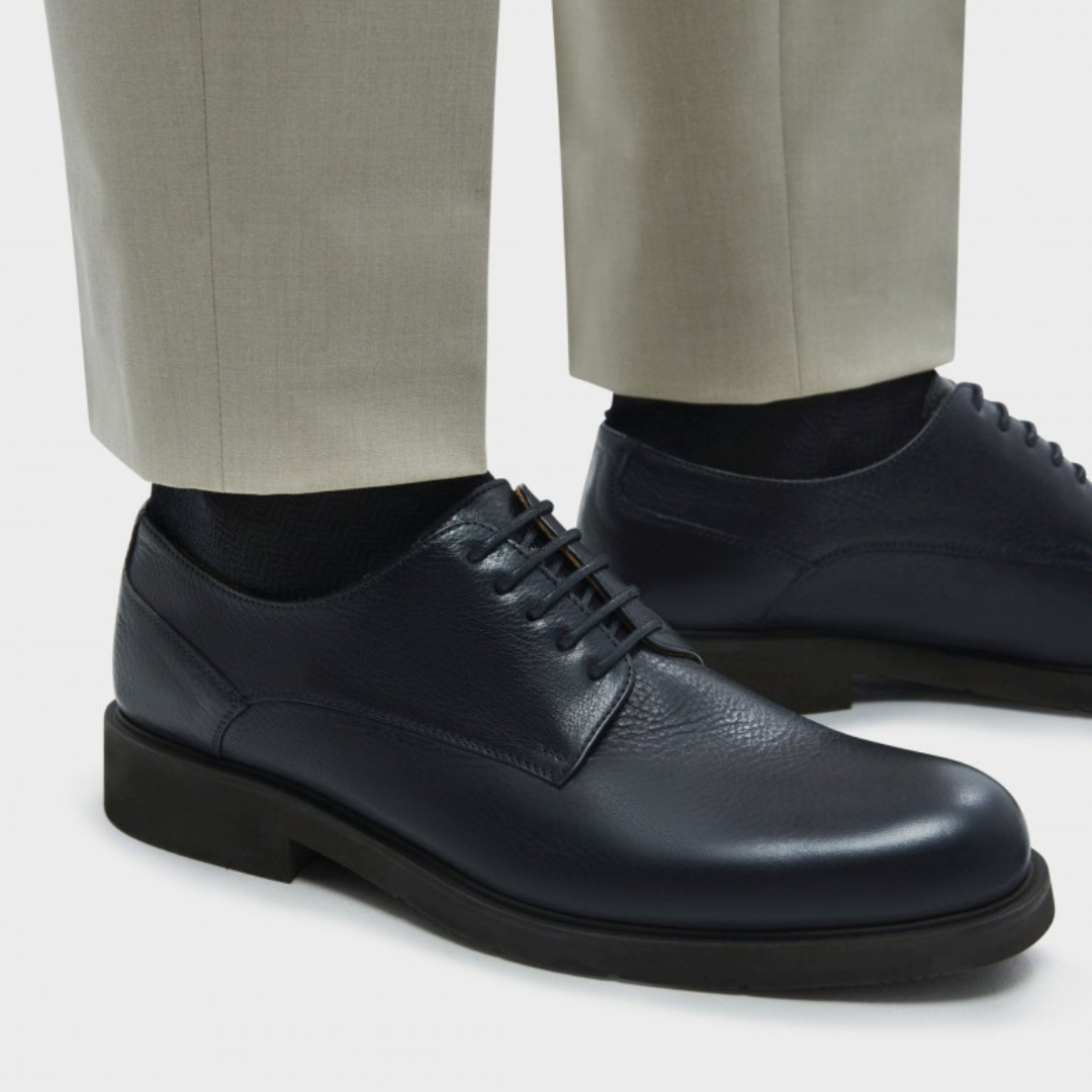 Sapatos de Couro com Sola Resistente e um Acabamento Elegante para Homen®