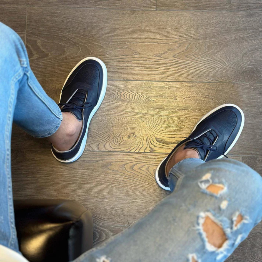 Sapatilhas de Couro Preto com Sola Grossa para Homem®