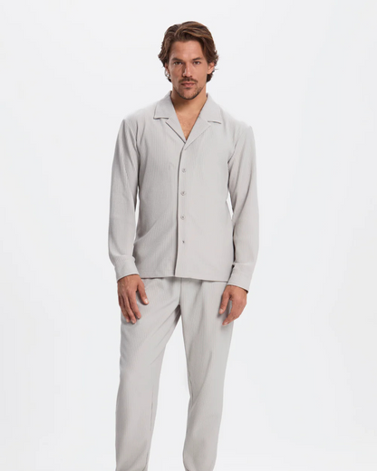 Conjunto de Camisa e Calças Justas em Tecido Plissado para Homem®