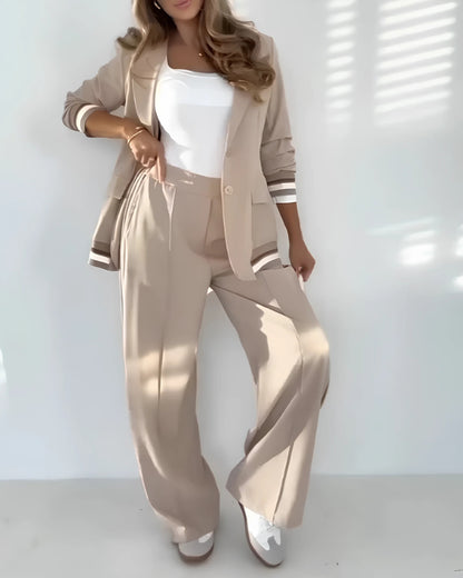 Conjunto elegante de blazer e calças palazzo em bege estilo sofisticado e moderno®